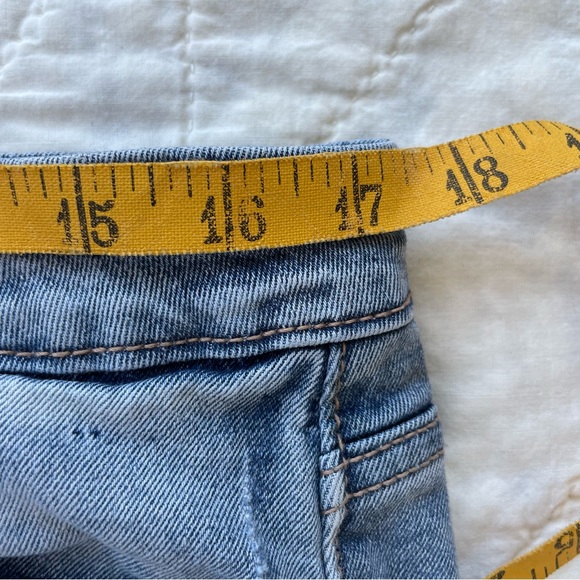 Ran Can Women's Distressed Jeans Size 11/29 - Picture 6 of 7